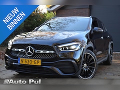 Mercedes-Benz GLA-Klasse - 200 AMG Line Navi/Pdc/Ecc/Acteruitrijcamera/Panoramadak/Sfeerverlichting/Stoelverwarming/e
