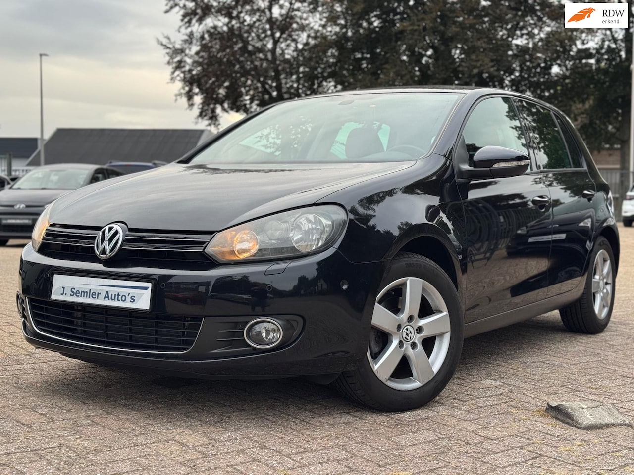 Volkswagen Golf - 1.2 TSI Highline AUTOMAAT APPLE CARPLAY CRUISE CTRL - AutoWereld.nl