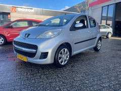 Peugeot 107 - 1.0-12V XR 1 ste eigenaar zeer nette auto