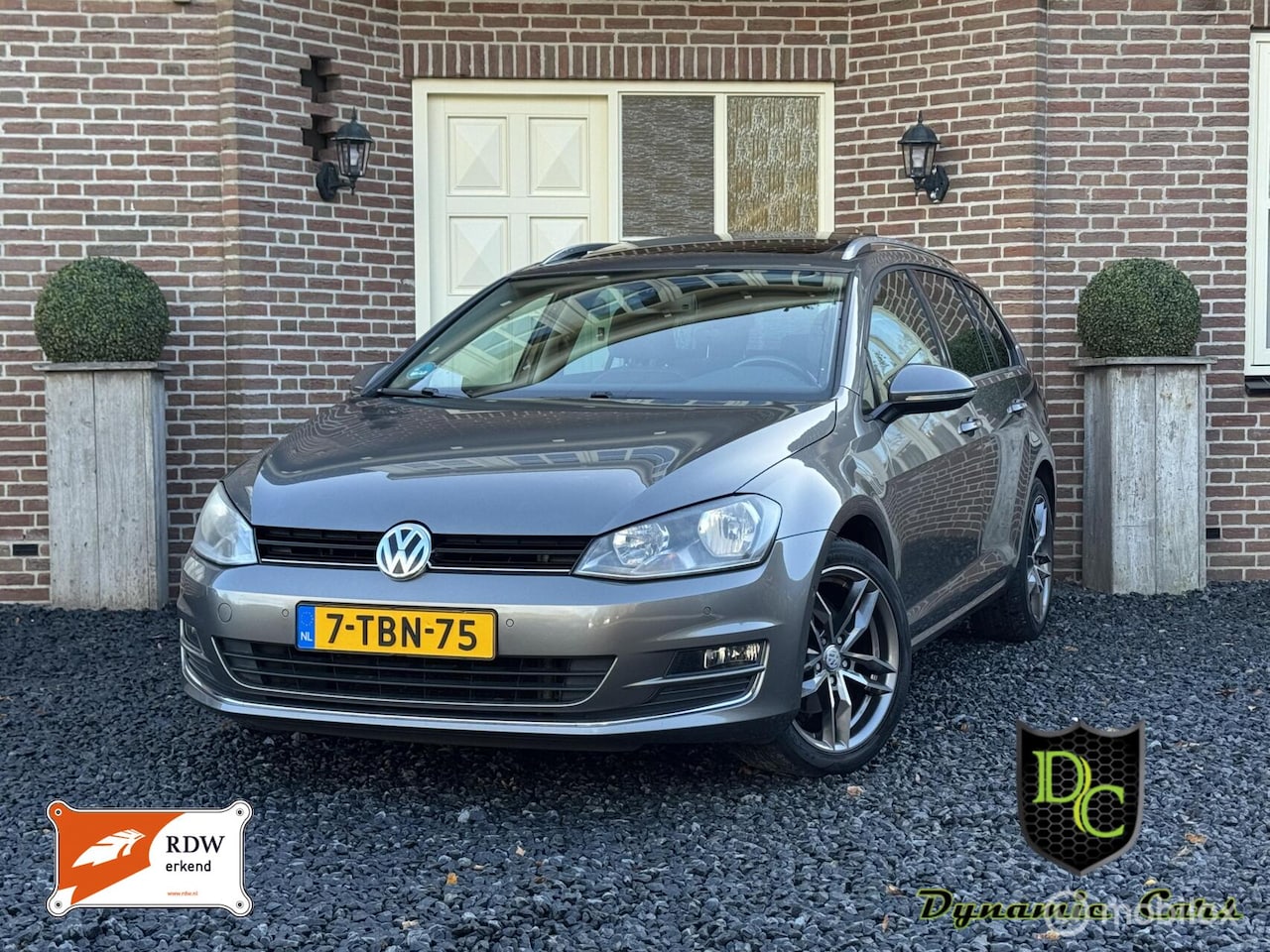 Volkswagen Golf Variant - 1.2 TSI Highline AUT *Pano *DB-verv - AutoWereld.nl