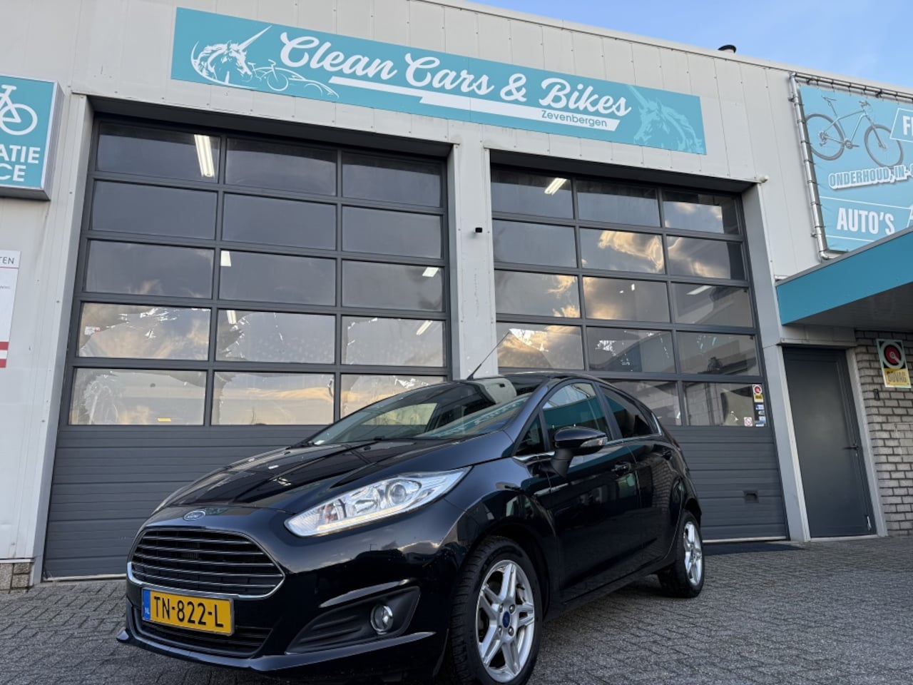 Ford Fiesta - 1.0 EcoB. Titanium - AutoWereld.nl
