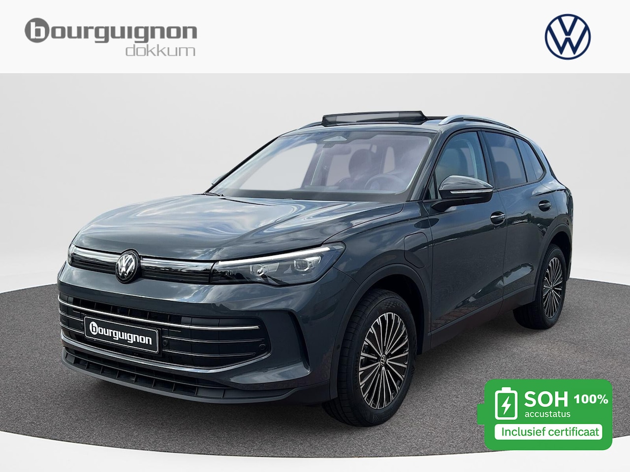 Volkswagen Tiguan - 1.5 eHybrid Life Edition | Pano Dak | Trekhaak | | PHEV | 204Pk | 18 Inch | DCC | - AutoWereld.nl