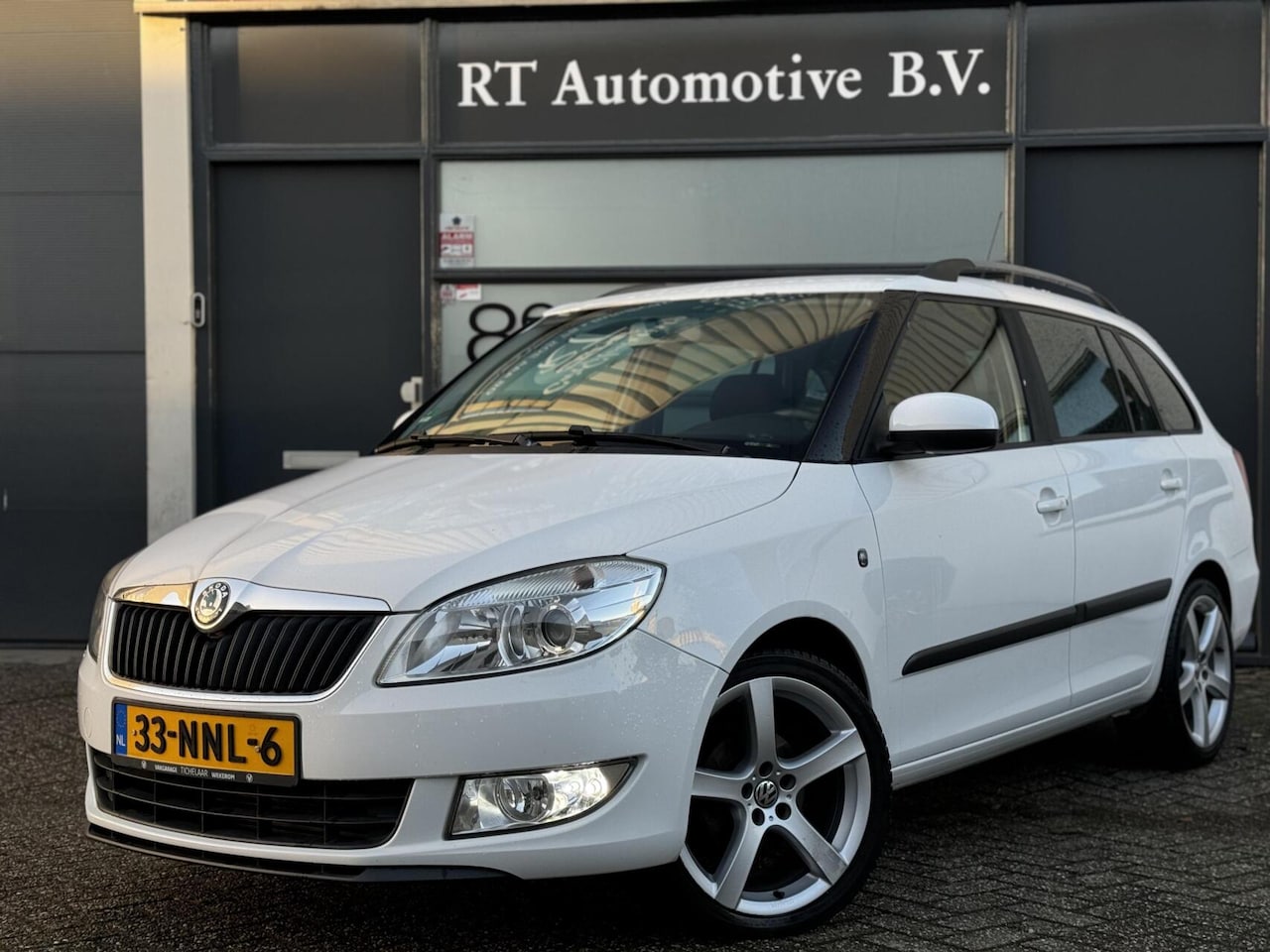 Skoda Fabia Combi - 1.2 TDI Cruise / Airco / Trekhaak - AutoWereld.nl