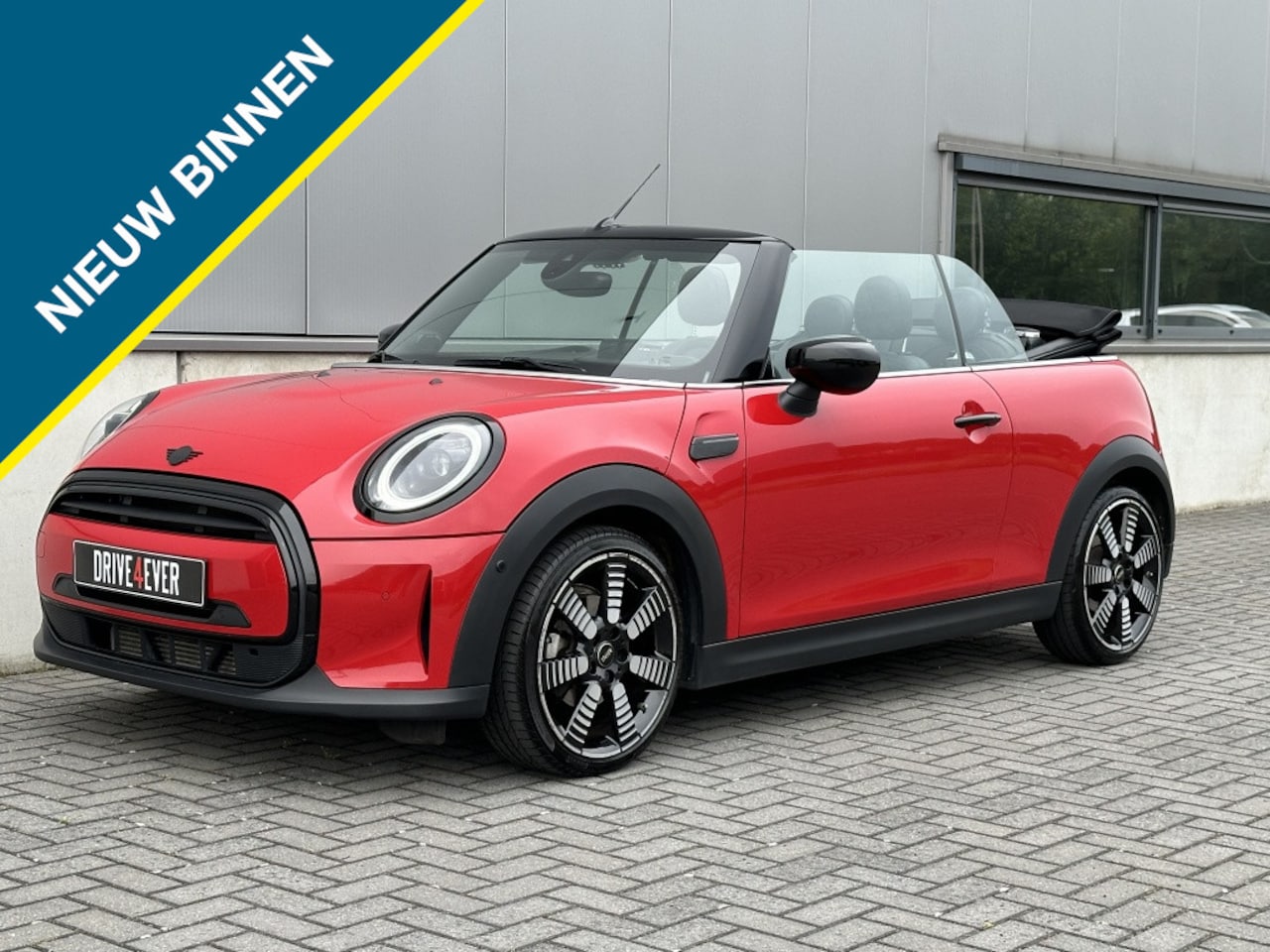 MINI Cabrio - Mini 1.5 Cooper 2023 FULL HUD NAVI SPORTVELGEN LEDER CAMERA - AutoWereld.nl