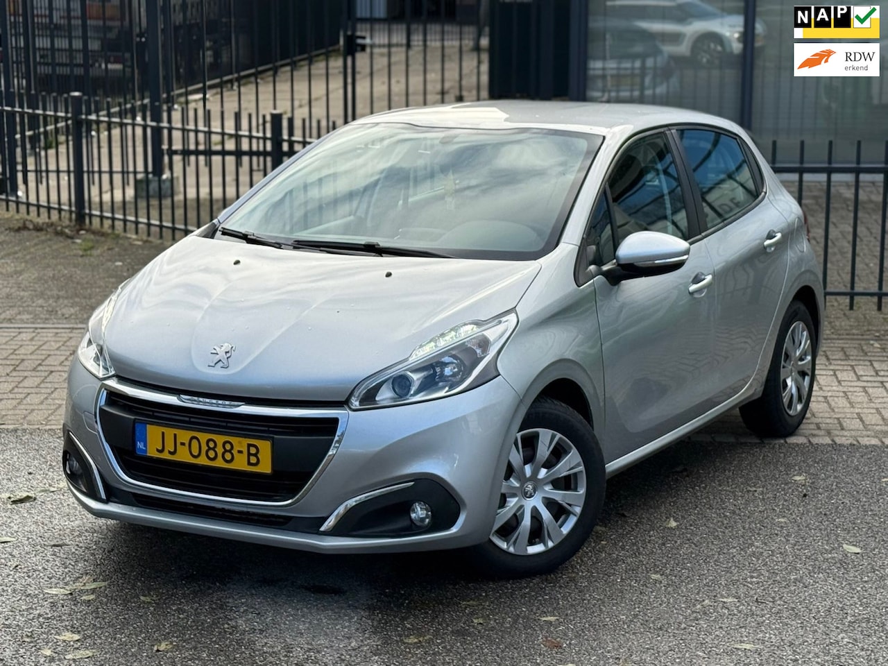 Peugeot 208 - 1.2 PureTech / Navi / APK / Blue Lion - AutoWereld.nl