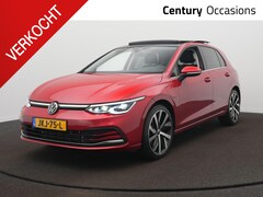 Volkswagen Golf - 1.4 eHybrid Style Panoramadak - Trekhaak - Clima - Camera