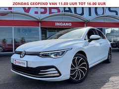 Volkswagen Golf - 1.5 TSI ACT. 150PK 1STE-EDITION NAVI PANO-DAK TREKHAAK DIGITALE-SCHERM AIRCO LMV PDC