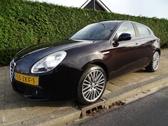 Alfa Romeo Giulietta - 1.4 T BNS EXEC 170 Pk Limited Edition-Navi-Blth-Cruise-Pdc-Clima