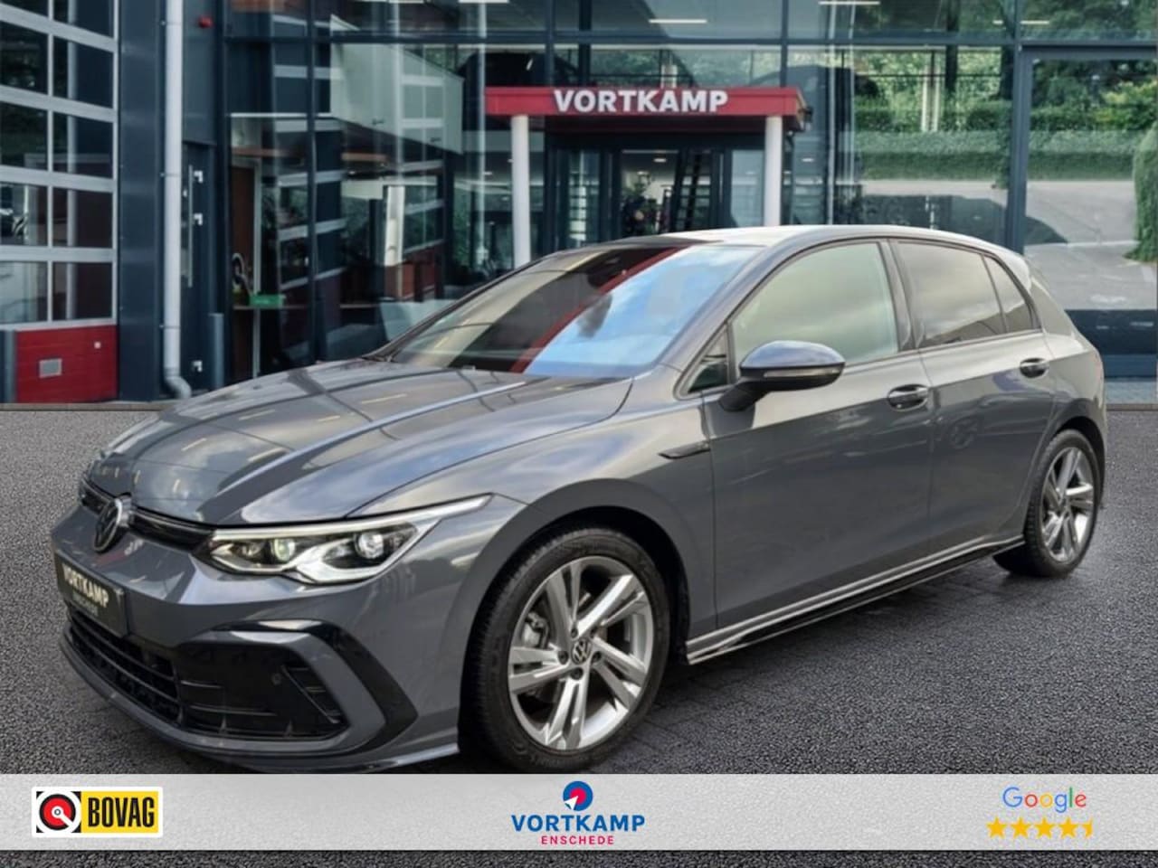 Volkswagen Golf - 1.5 eTSI DSG R-LINE CAMERA/NAVI/CARPLAY/ACC/STOEL-STUURVERW - AutoWereld.nl