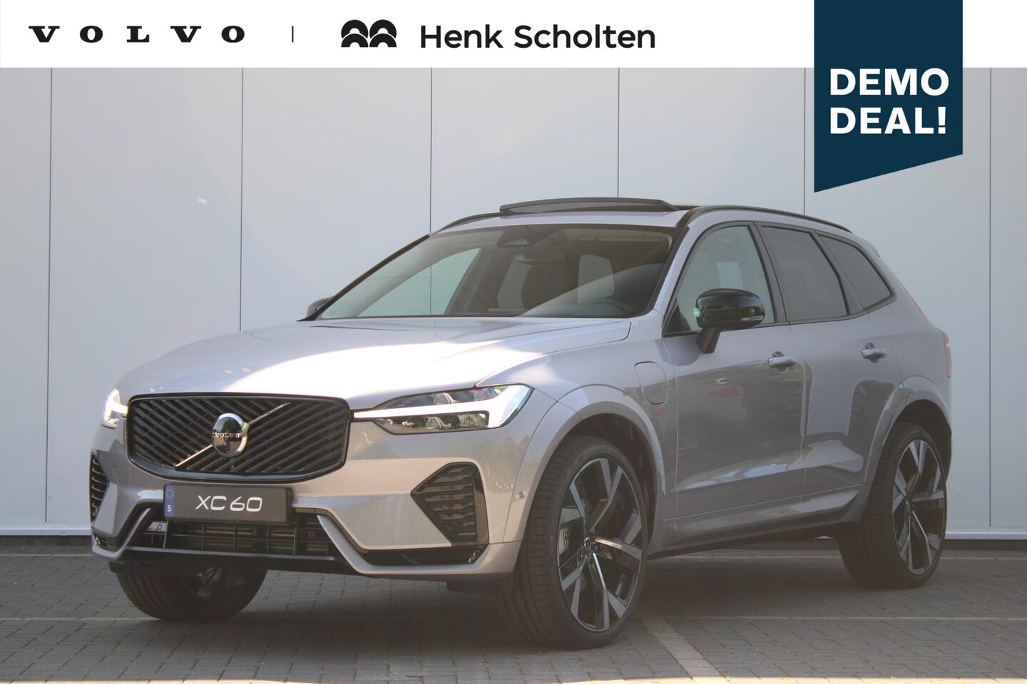 Volvo XC60 - T6 Plug-in hybrid AWD Plus Dark | Luchtvering | Adaptieve Cruise Control met Pilot Assist - AutoWereld.nl