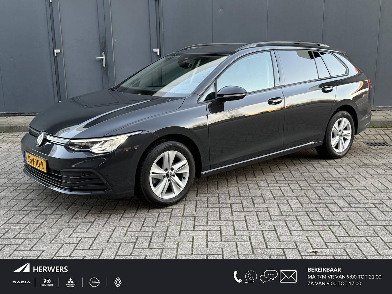 Volkswagen Golf Variant - 1.5 eTSI Life Business Automaat / Trekgewicht 1.400 kg / Navigatie / Digitaal dashboard / - AutoWereld.nl