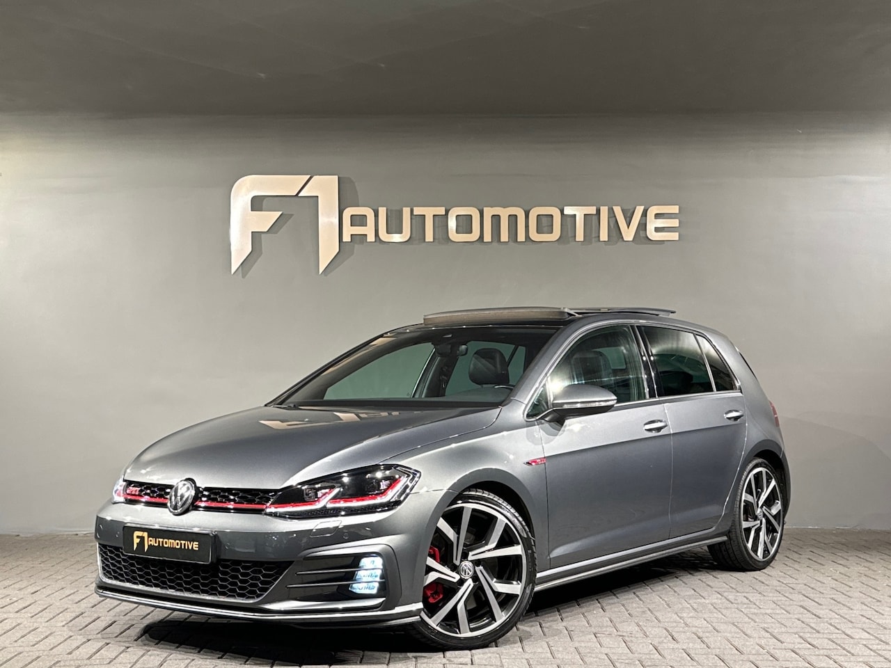 Volkswagen Golf - 2.0 TSI GTI Performance Pano|Keyles|Leer|DCC - AutoWereld.nl