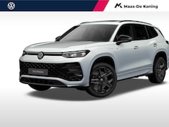 Volkswagen Tayron - R-Line-Edition 1.5 eHybrid 272 pk 6 versn. DSG · Design pakket 'black style' · Trekhaak in