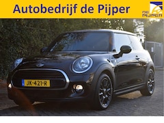 MINI John Cooper Works - 1.5 Business JCW interieur | NL-Auto | Trekhaak | LM-Velgen mry Allweather | Navi | Cruise