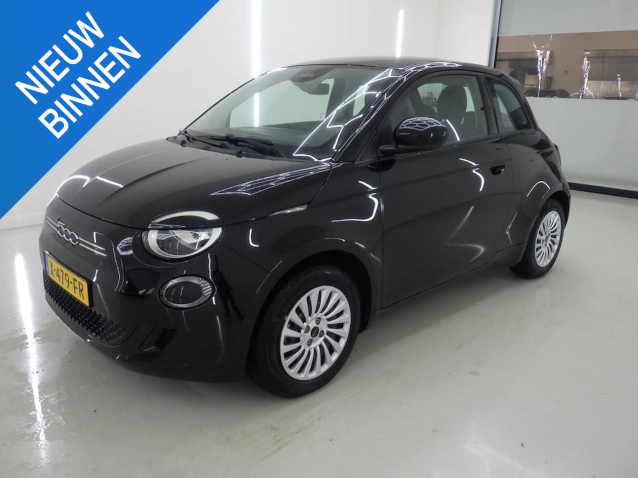 Fiat 500e - Urban 42 kWh Airco | Audio | Carplay | Cruise controle - AutoWereld.nl