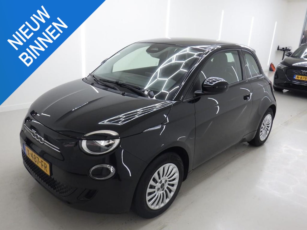Fiat 500e - Urban 42 kWh Airco | Audio | Carplay | Cruisecontrole - AutoWereld.nl
