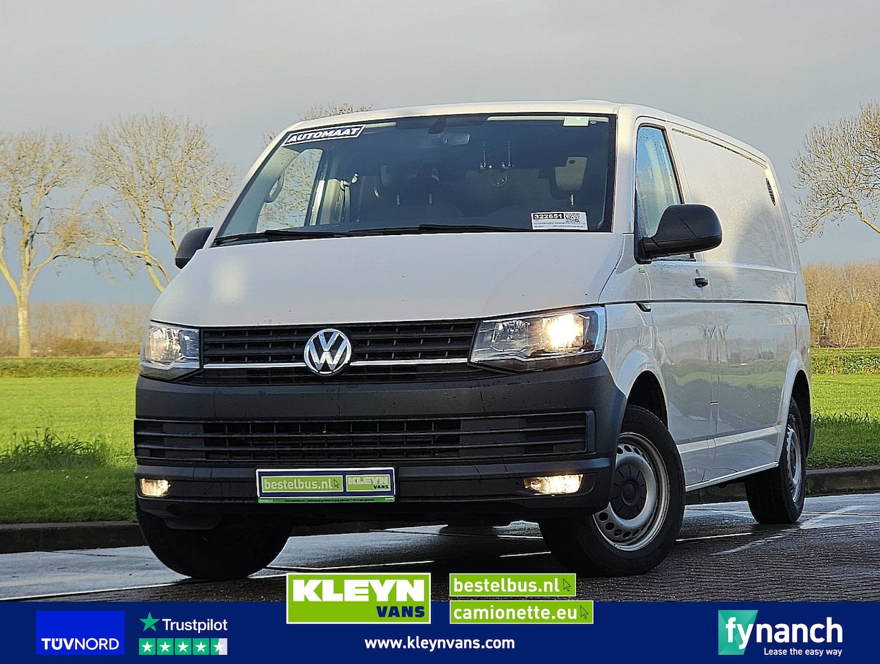 Volkswagen Transporter - 2.0 TDI L2H1 Navi Airco! - AutoWereld.nl