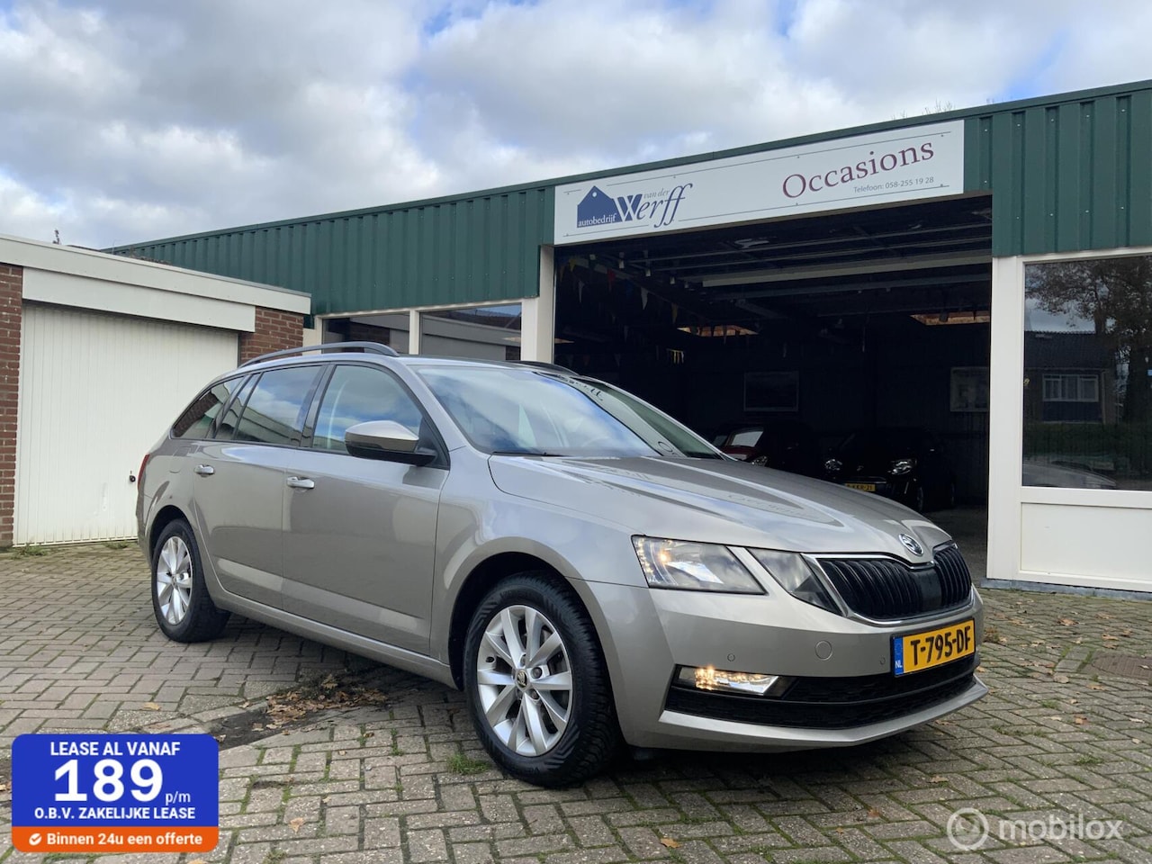 Skoda Octavia Combi - 1.0 TSI Greentech Ambition 1.0 TSI Greentech Ambition,Nav,Parksensor V + A, Trekhaak,Cruise,Stuutwiel bed. - AutoWereld.nl