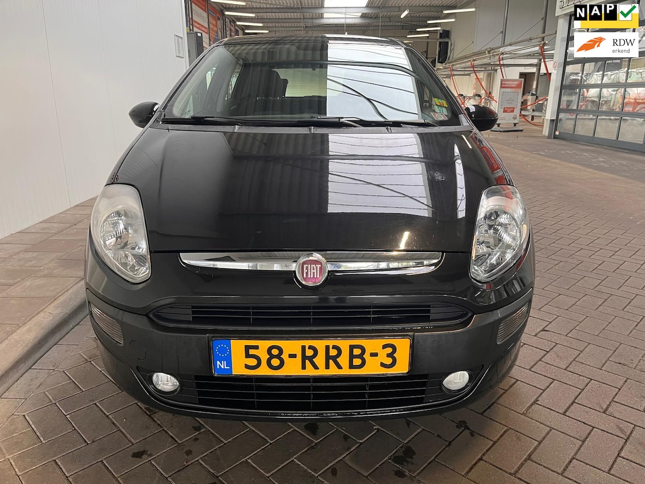 Fiat Punto Evo - 1.3 M-Jet Dynamic 1.3 M-Jet Dynamic - AutoWereld.nl