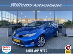 Toyota Auris - 1.8 Hybrid Dynamic Navigatie, Climate Control, Trekhaak