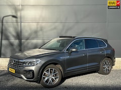 Volkswagen Touareg - 3.0 TDI R-Line Panodak | Leder | Clima | Trekhaak