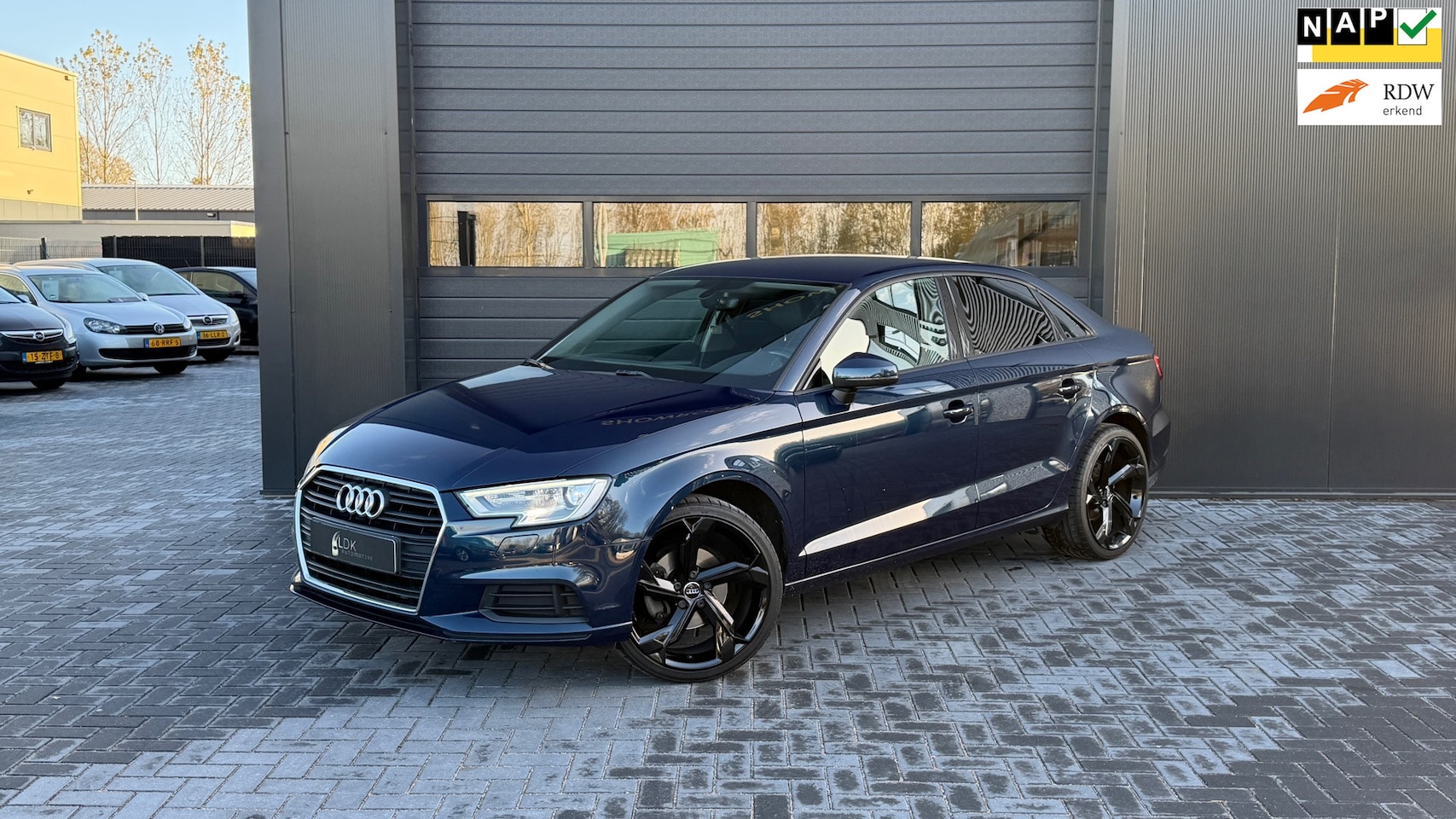 Audi A3 Limousine - 30 TFSI Airco|Camera|carplay - AutoWereld.nl
