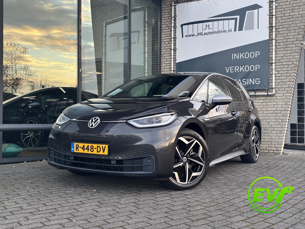 Volkswagen ID.3 - First Plus 58 kWh*ECC*NAVI*ACC*CAM*CARPLAY* - AutoWereld.nl