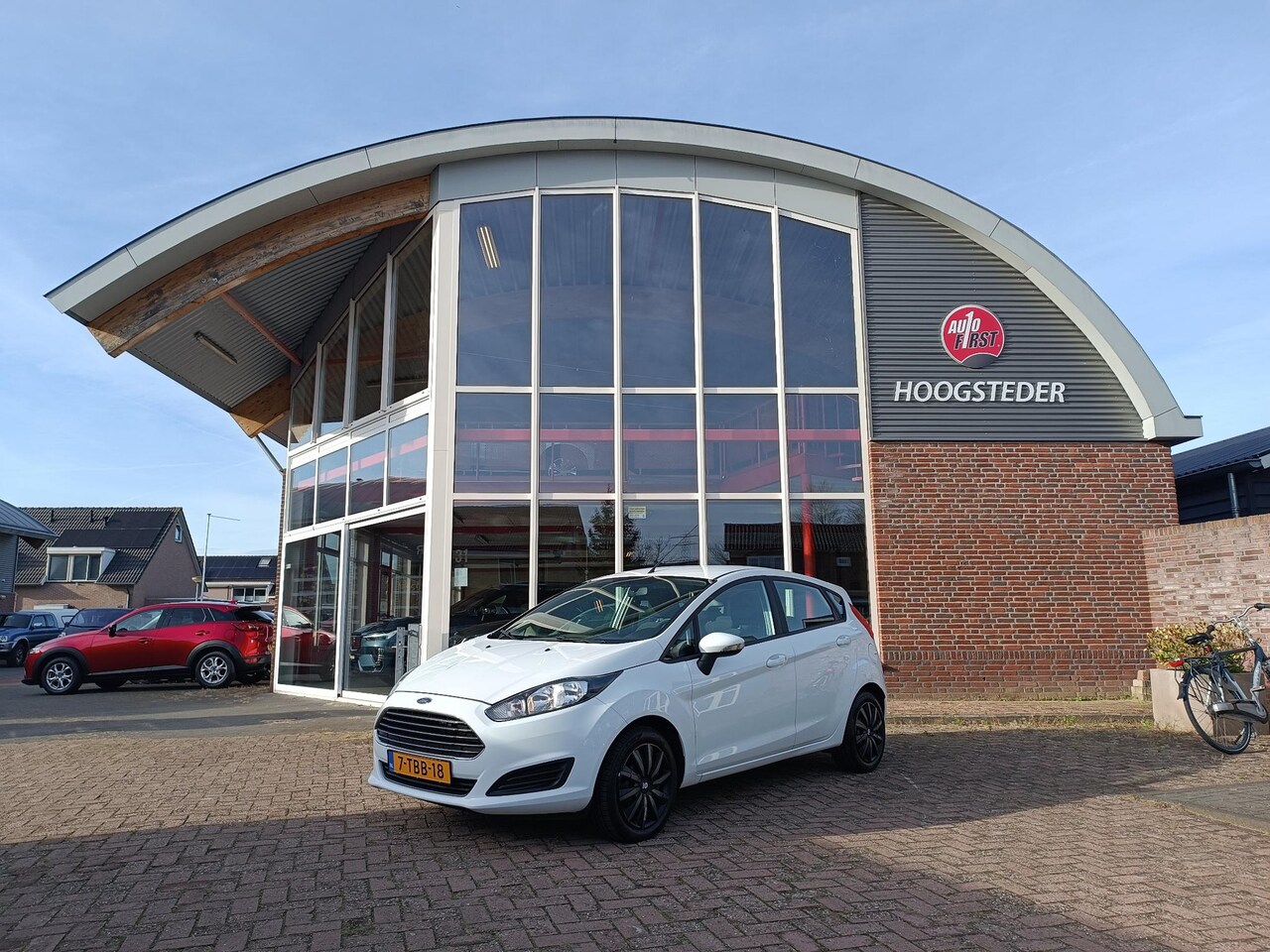 Ford Fiesta - 1.0 Style 1.0 Style, navi, bluetooth, nwe distributie - AutoWereld.nl