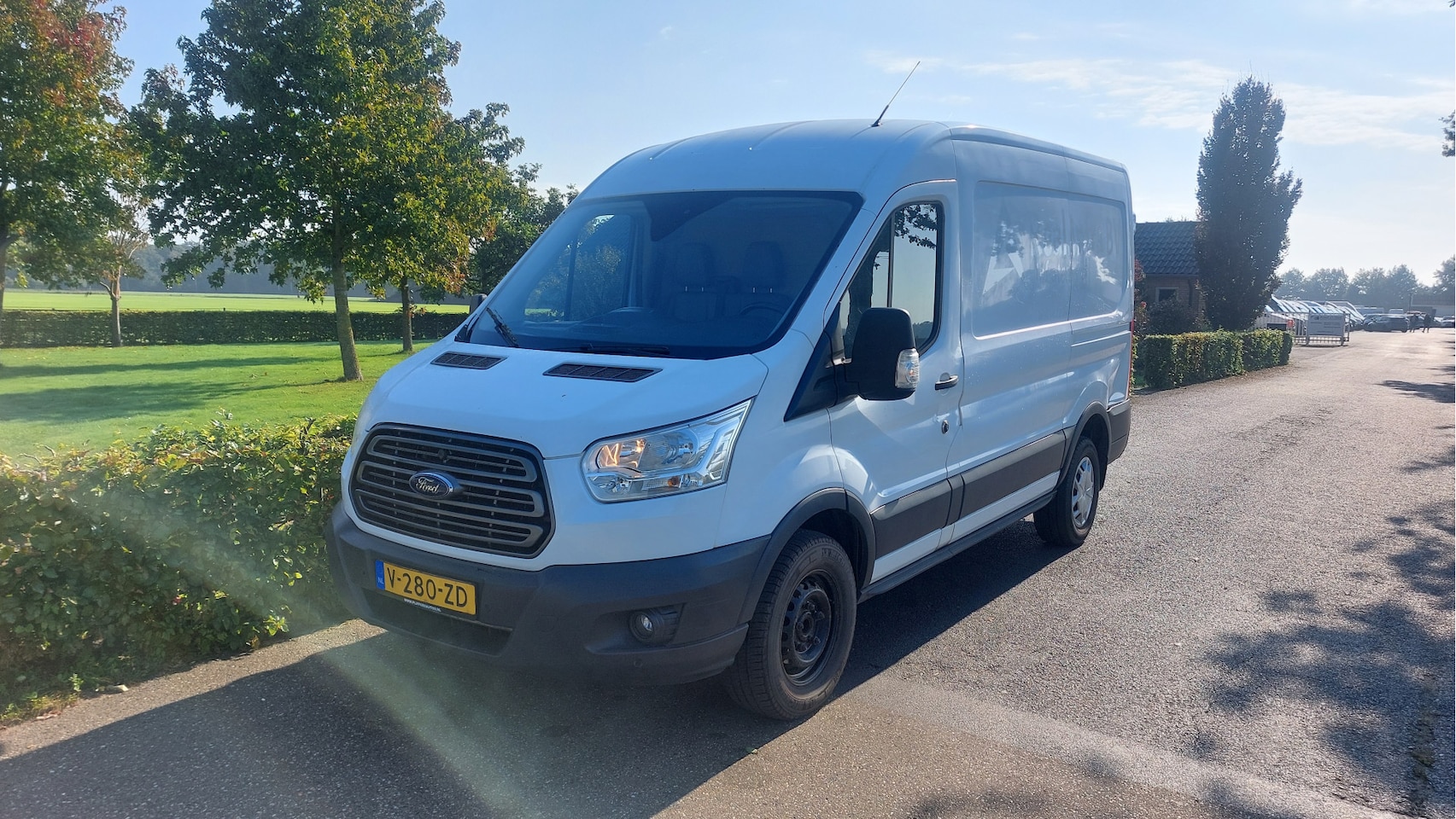 Ford Transit - 350 2.0 TDCI L2H2 Trend AIRCO BJ 2019 - AutoWereld.nl