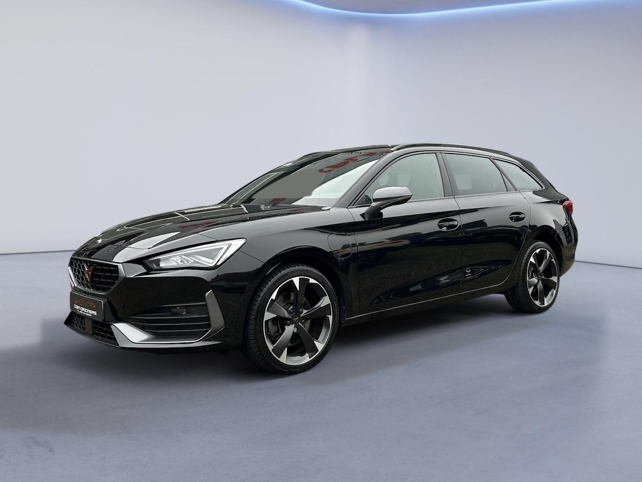 CUPRA Leon Sportstourer - 1.4 e-Hybrid Apple & Android Carplay/Sportstoelen verwarmd/Park. Sens./Keyless/Sfeerverlic - AutoWereld.nl