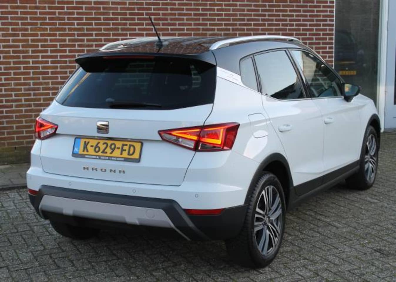 SEAT Arona - 1.0 TSI Xcellence Business Intense 1.0 TSI 115pk Xcellence Business Intense