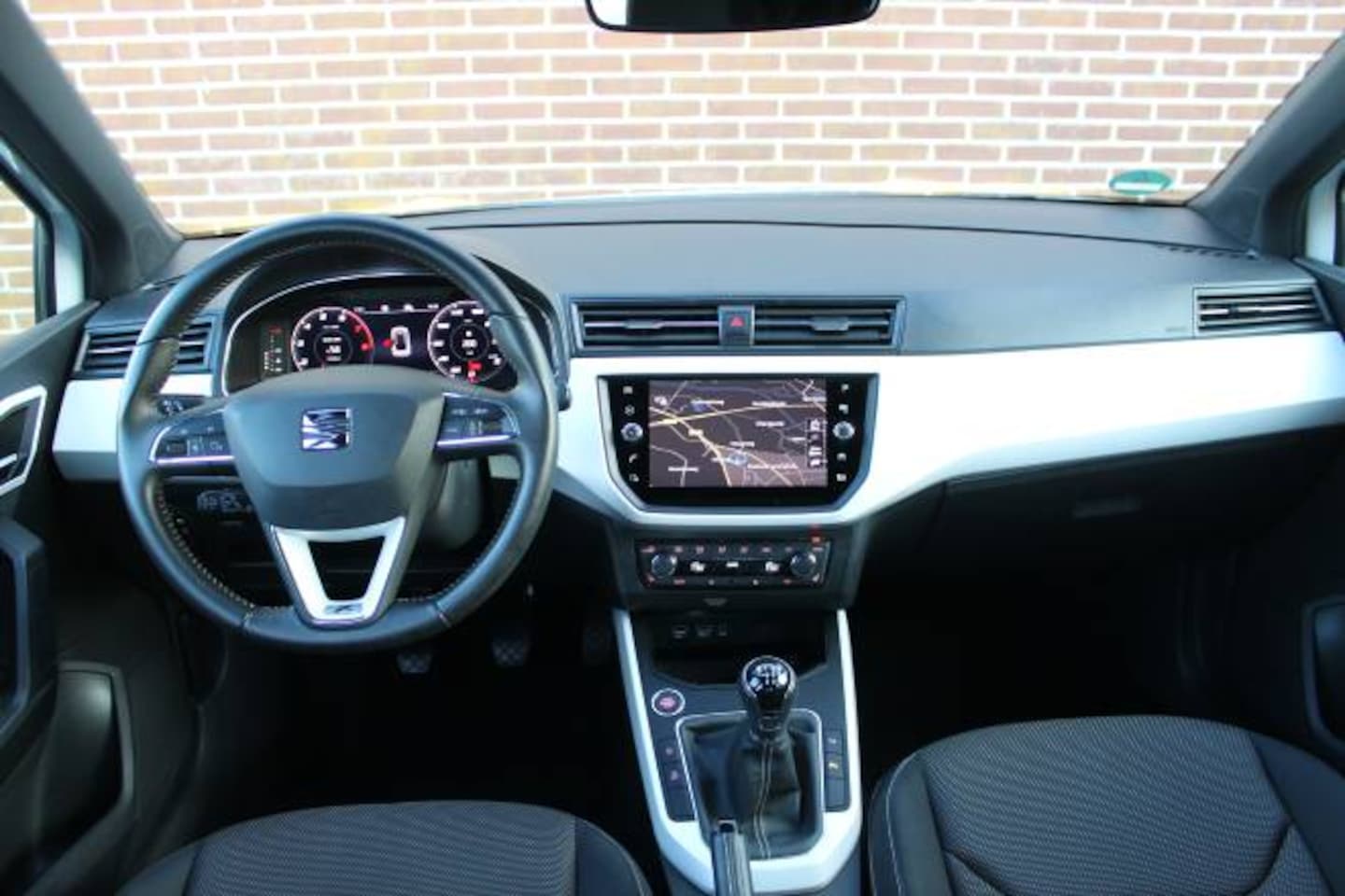 SEAT Arona - 1.0 TSI Xcellence Business Intense 1.0 TSI 115pk Xcellence Business Intense