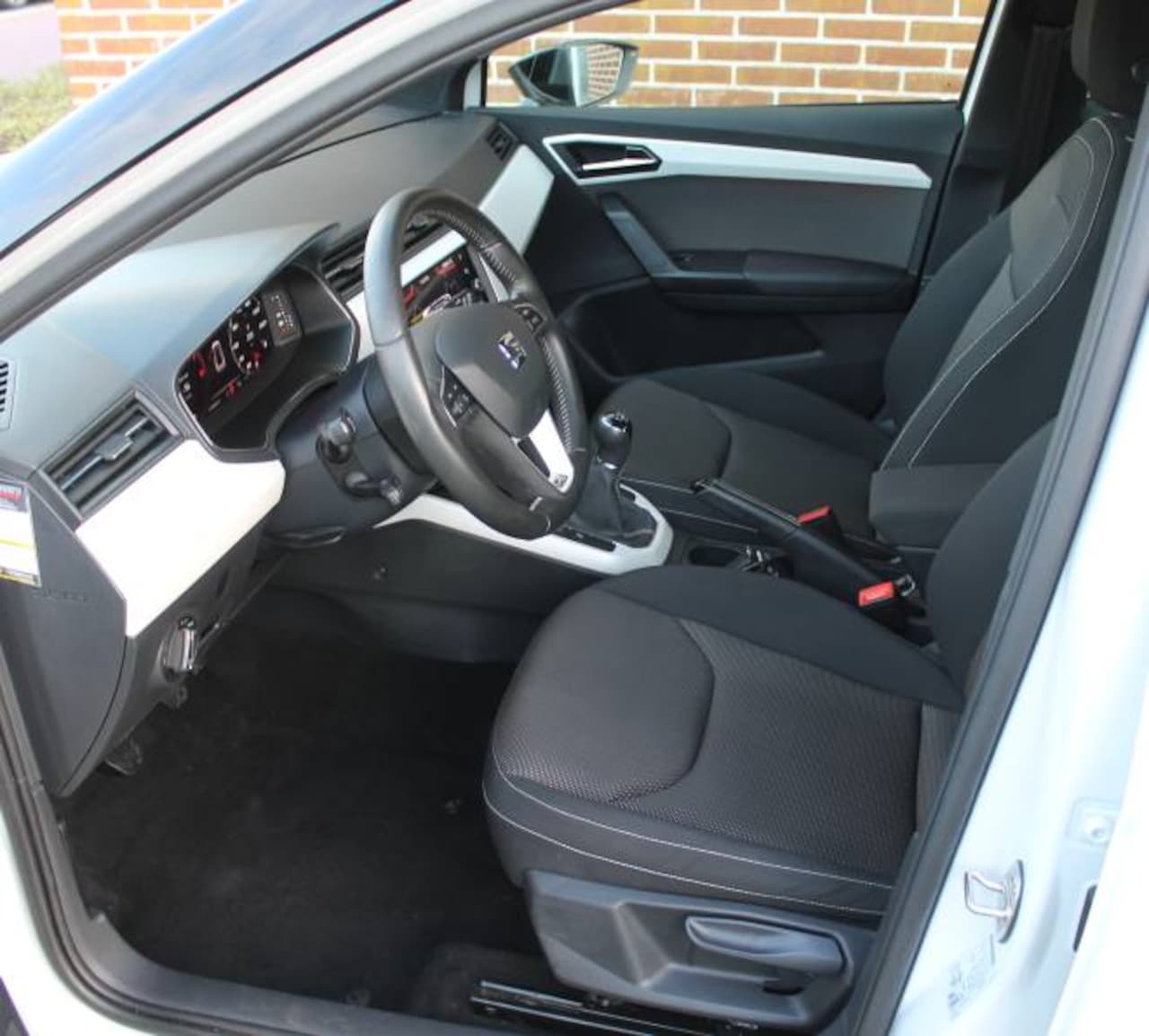 SEAT Arona - 1.0 TSI Xcellence Business Intense 1.0 TSI 115pk Xcellence Business Intense