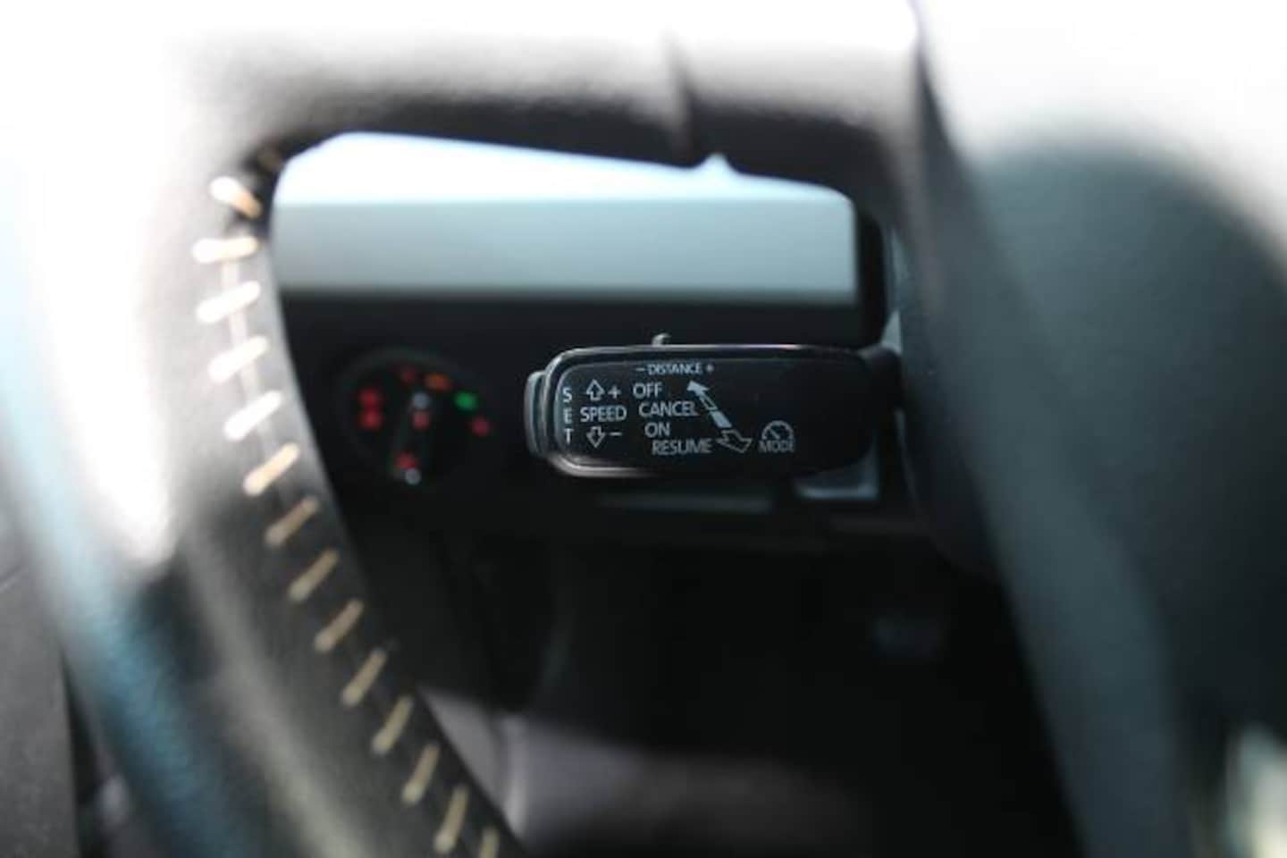 SEAT Arona - 1.0 TSI Xcellence Business Intense 1.0 TSI 115pk Xcellence Business Intense