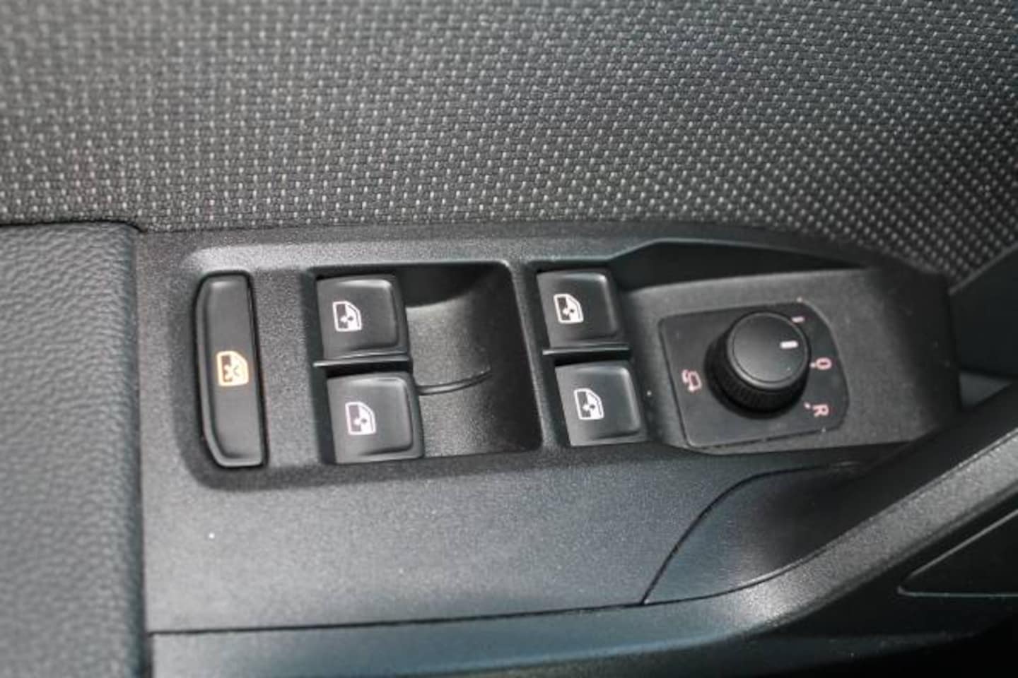 SEAT Arona - 1.0 TSI Xcellence Business Intense 1.0 TSI 115pk Xcellence Business Intense