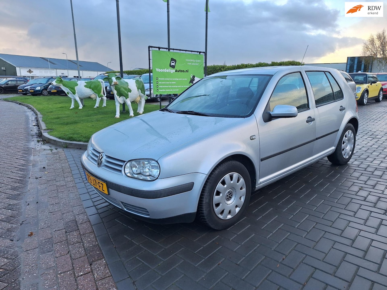 Volkswagen Golf - 2.0 Comfortline / Verzorgde auto / APK augustus 2026 - AutoWereld.nl