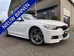 BMW 3-serie Touring - 318i M Sport Automat Full LED / Leder / Zwarte lijsten