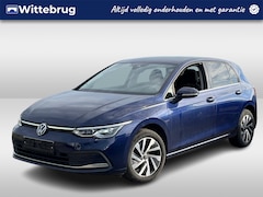 Volkswagen Golf - 1.4 eHybrid Style / Carplay / Elec trekhaak / Parkeersensoren voor en achter