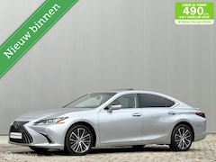 Lexus ES - 300h - 2023 - prijs incl. BTW - schuifdak - camera
