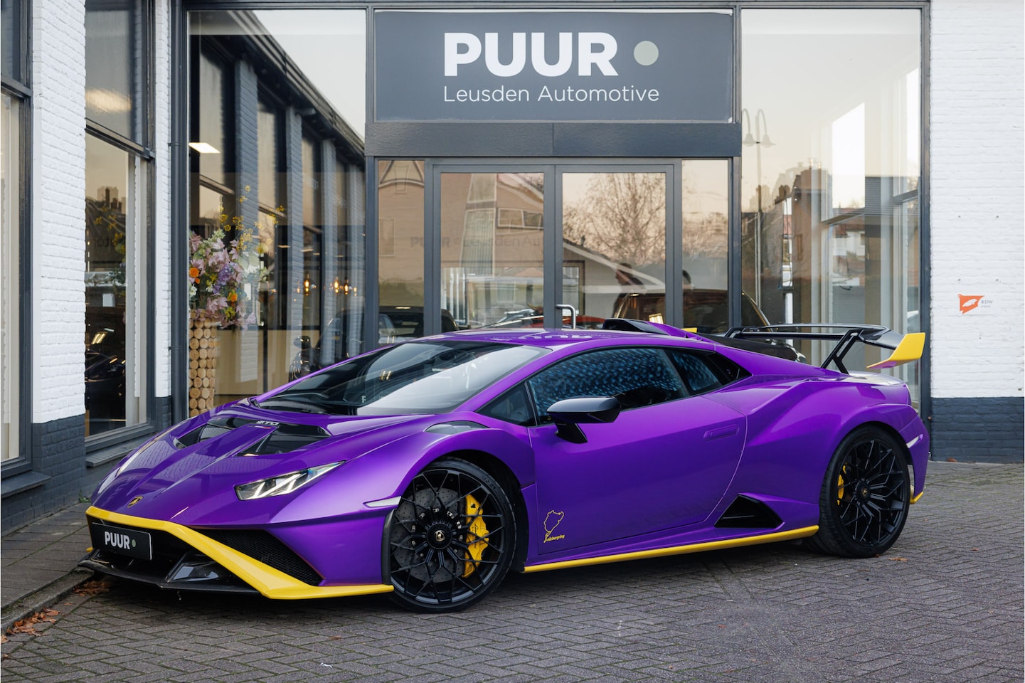 Lamborghini Huracán STO - 5.2 V10 Viola Pasifae Akrapovic - Fabrieksgarantie 2027- Full Carbon - AutoWereld.nl