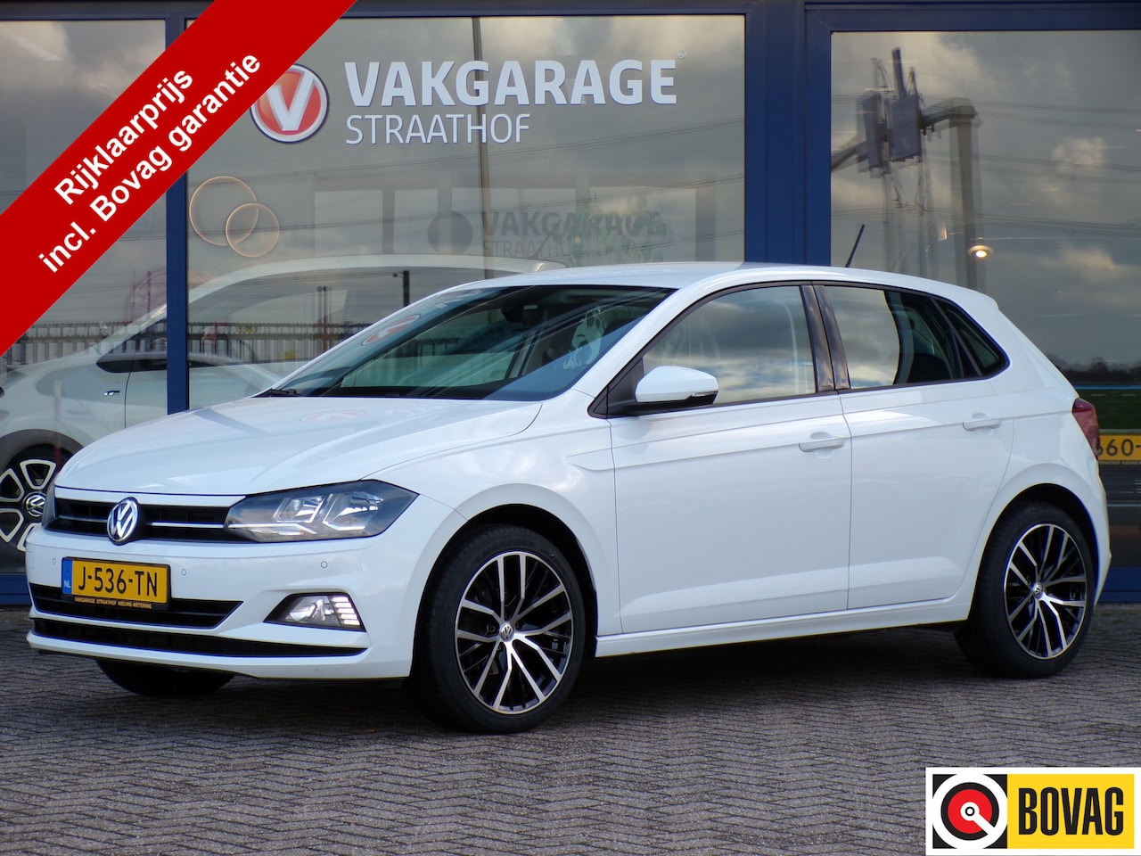 Volkswagen Polo - 1.0 TSI Comfortline Business 1.0 TSI Comfortline Business, Carplay + Android Auto / Adaptive Cruise / 17" Velgen / Sens - AutoWereld.nl