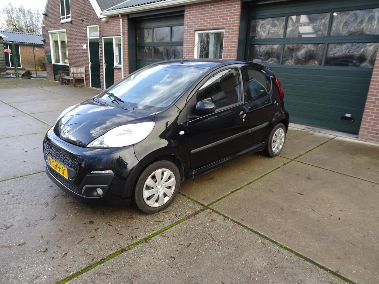 Peugeot 107 - 1.0 Active 1.0 Active - AutoWereld.nl