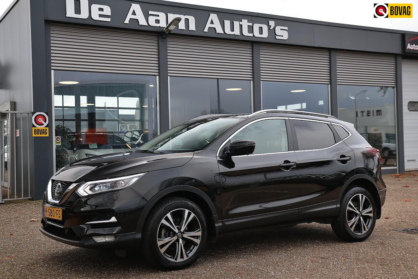 Nissan Qashqai - 1.3 DIG-T Tekna Panorama trekhaak Leder Carplay Cruise - AutoWereld.nl