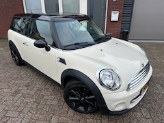 MINI Clubman - 1.6 Cooper Business Line / Leder / NAP / Cruise / Airco / Navi / LM / Stoelverwarming