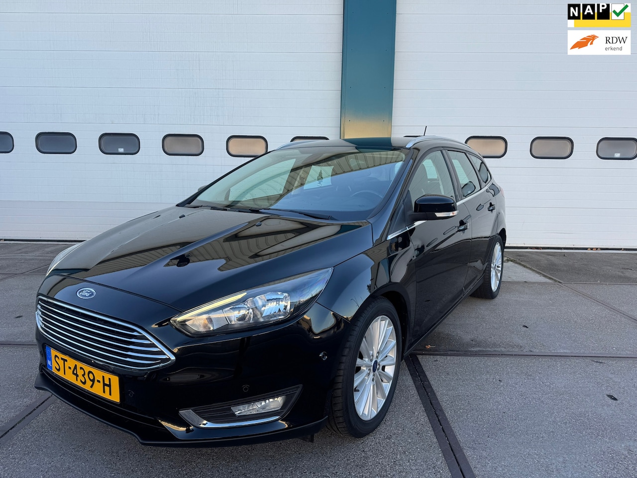 Ford Focus Wagon - 1.0 Titanium 1.0 Titanium - AutoWereld.nl