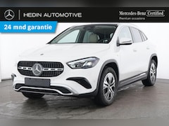 Mercedes-Benz GLA-Klasse - GLA 250e Automaat Luxury Line | Winterpakket | Trekhaak | Panoramadak | Multibeam LED | Di