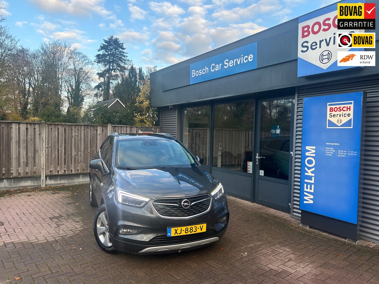 Opel Mokka X - INNOVATION 1.4T Trekhaak, Navi, Camera, LM Velgen, Leder, Opendak - AutoWereld.nl