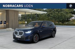BMW X3 - 30e xDrive M Sport Automaat / Panoramadak / Trekhaak / Sportstoelen / Stoelventilatie / Ad