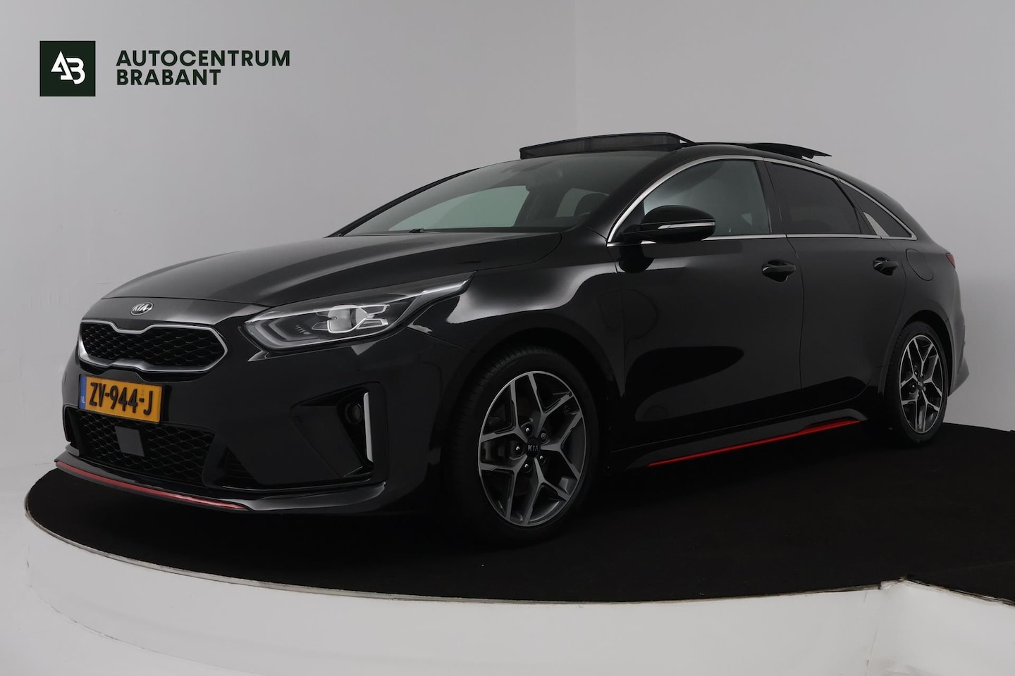 Kia Pro cee'd - 1.4 T-GDI GT-PlusLine (PANORAMADAK, STOEL/STUUR VERWARMING, ACHTERUITRIJCAMERA, ELEKTR STO - AutoWereld.nl