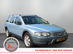 Volvo XC70 - 2.4 T | Airco | Sensoren achter | Stoelverwarming |
